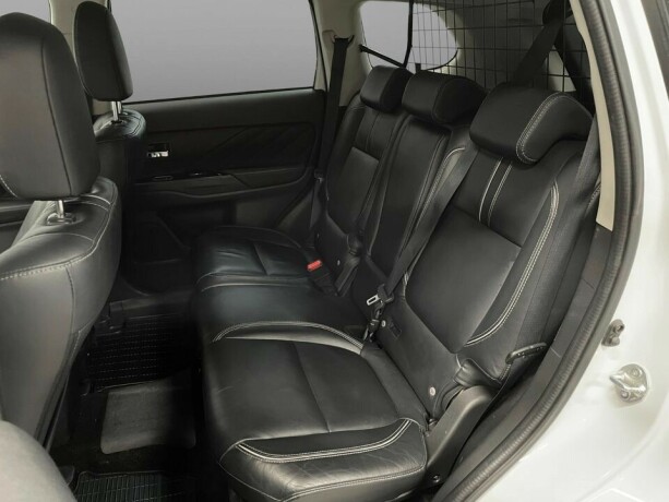 mitsubishi-outlander-phev-ny-service-skinn-360kam-navi-ac-dab-krok-2016-143-700-km-kr-199-900-big-8