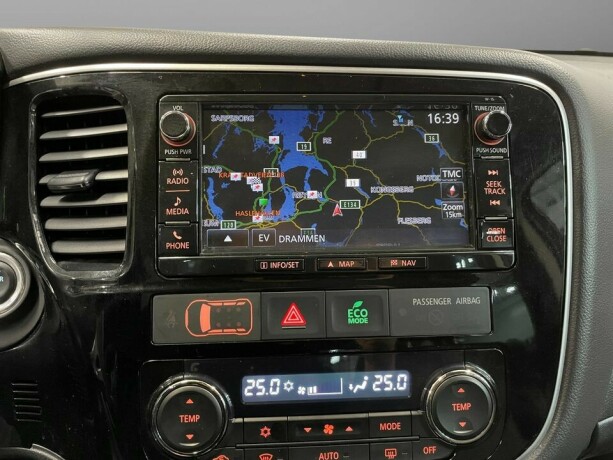 mitsubishi-outlander-phev-ny-service-skinn-360kam-navi-ac-dab-krok-2016-143-700-km-kr-199-900-big-12