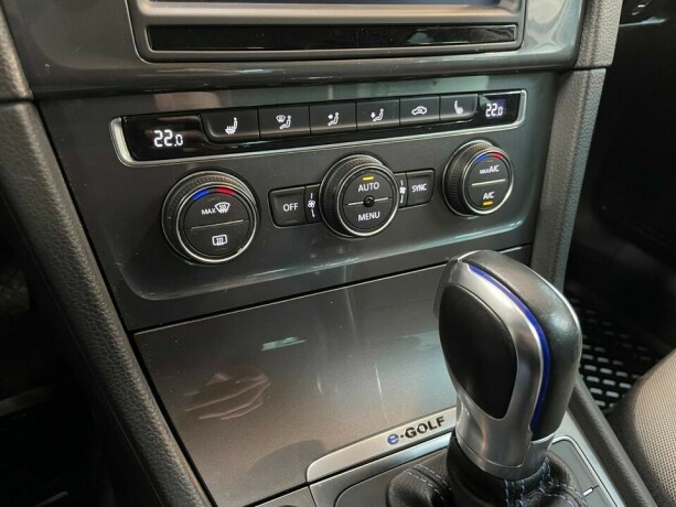 volkswagen-golf-lav-km-vpumpe-kamera-keyless-acc-navi-2016-37-900-km-kr-149-900-big-15