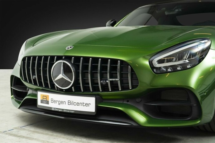 mercedes-benz-amg-gt-s-522hk-facelift-burmester-norsk-bil-2019-5-200-km-kr-1-699-000-big-1