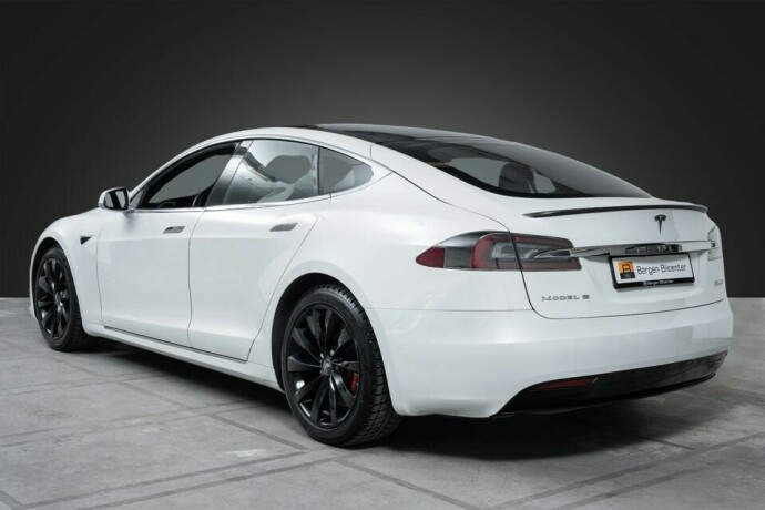 2018-model-s-tesla-elektrisitet-big-4