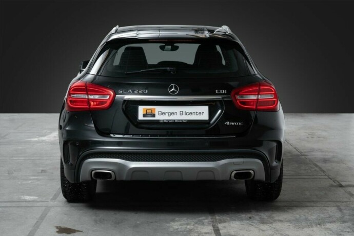 mercedes-benz-gla-220d-4-matic-170hk-amg-line-motorvarmer-ryggekamera-2014-144-000-km-kr-229-000-big-5