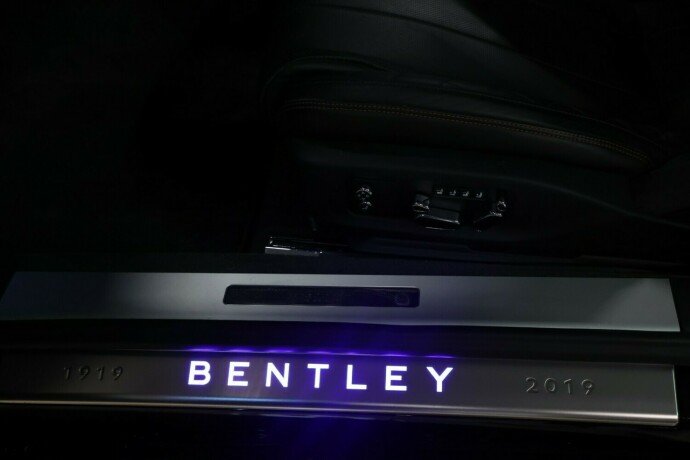 bentley-continental-bensin-2020-big-9