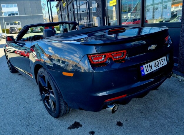 chevrolet-camaro-bensin-2012-big-2