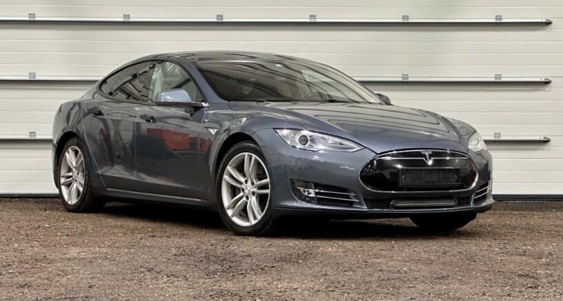 tesla-model-s-elektrisitet-2013-big-0