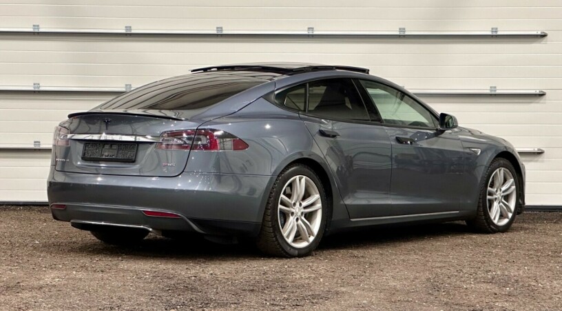 tesla-model-s-elektrisitet-2013-big-2