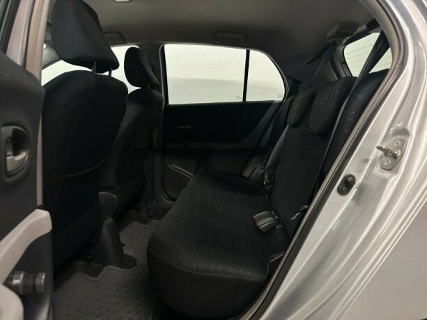 toyota-yaris-bensin-2007-big-14