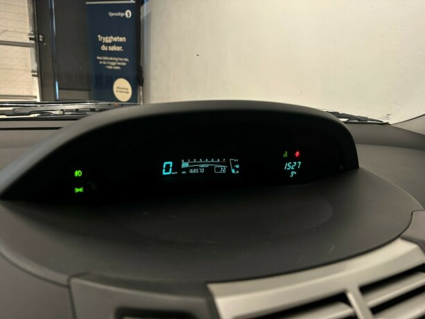 toyota-yaris-bensin-2007-big-15