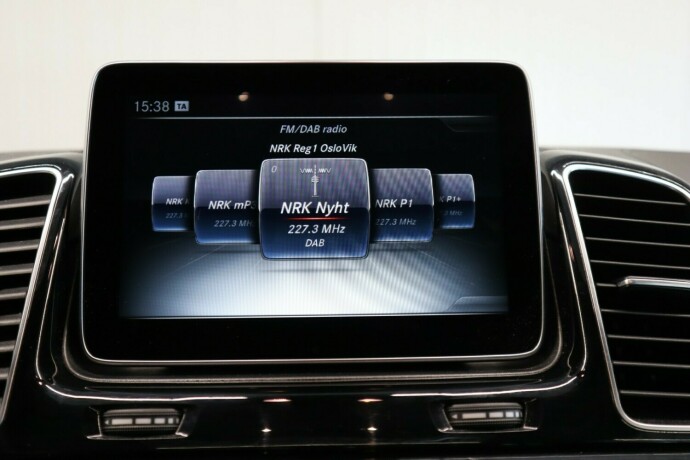 mercedes-benz-gle-elektrisitetbensin-2015-big-13