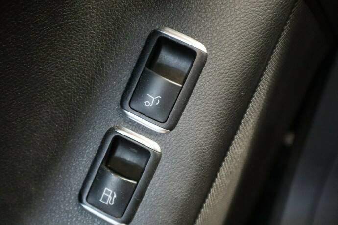 mercedes-benz-gle-elektrisitetbensin-2015-big-26