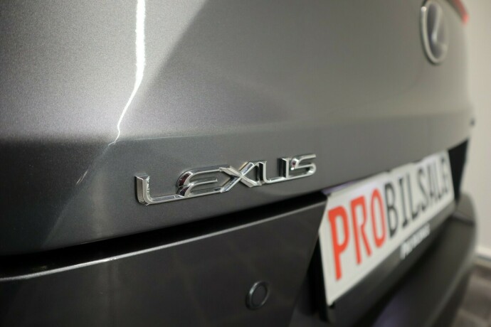 lexus-ux-elektrisitet-2021-big-82