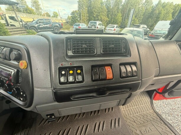daf-andre-diesel-2003-big-40