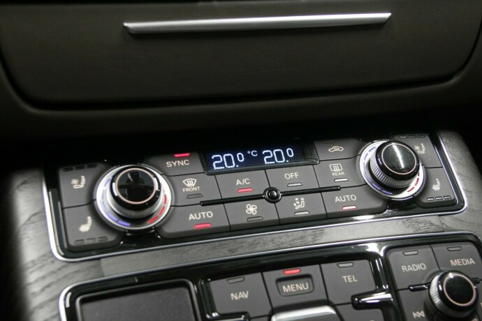 audi-s8-bensin-2013-big-12