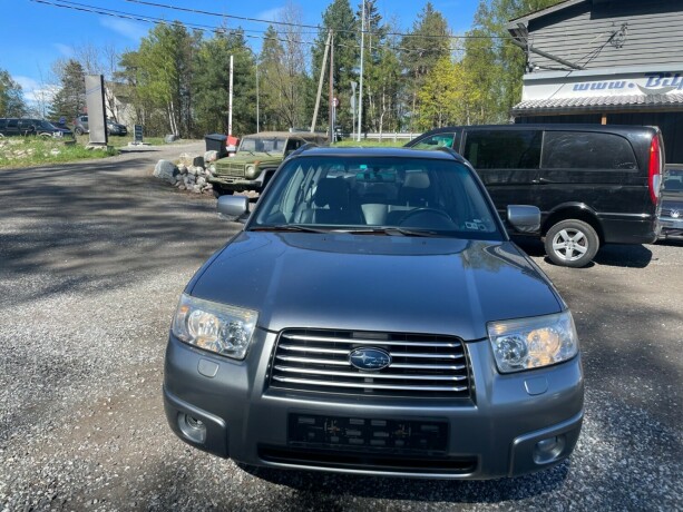 subaru-forester-bensin-2006-big-1