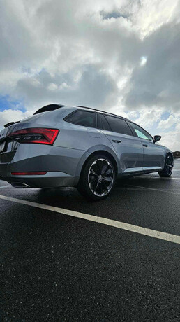2020-superb-skoda-14l-elektrisitet-bensin-big-0