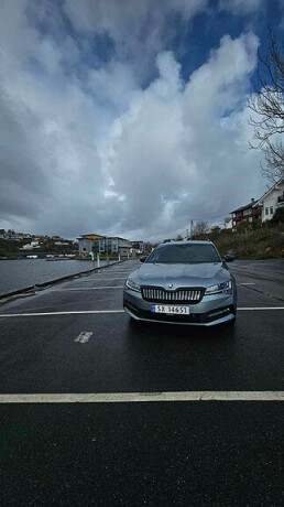 2020-superb-skoda-14l-elektrisitet-bensin-big-7