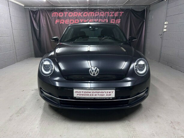 volkswagen-beetle-bensin-2012-big-8