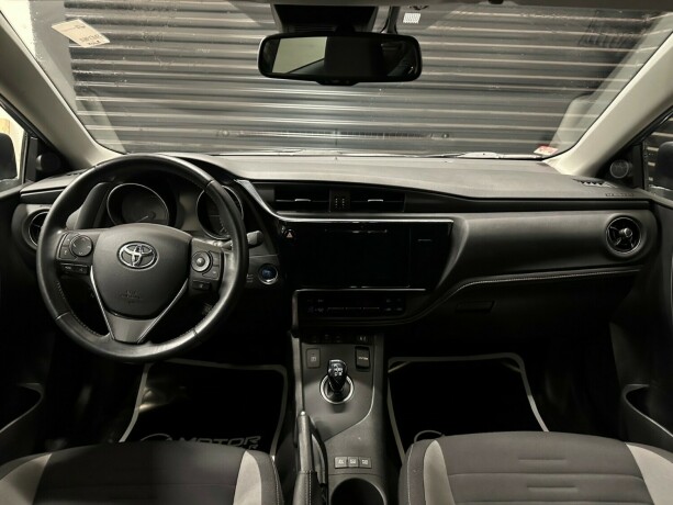 toyota-auris-bensin-2015-big-8