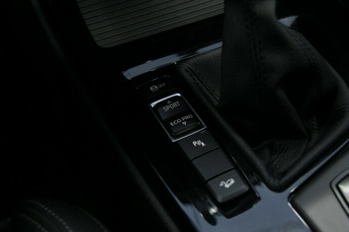 bmw-x1-bensin-2017-big-13