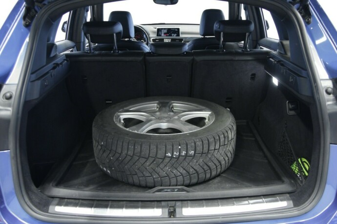 bmw-x1-bensin-2017-big-30