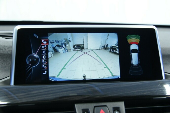 bmw-x1-bensin-2017-big-18