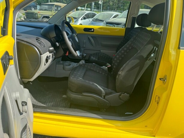 volkswagen-beetle-bensin-2004-big-8