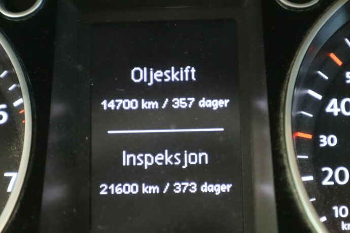 volkswagen-passat-bensin-2013-big-38