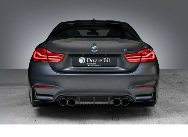 bmw-m4-bensin-2018-big-12