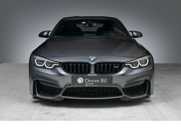 bmw-m4-bensin-2018-big-4