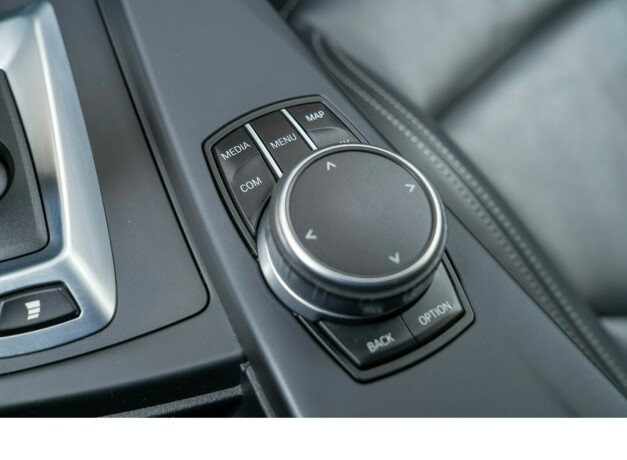 bmw-m4-bensin-2018-big-23