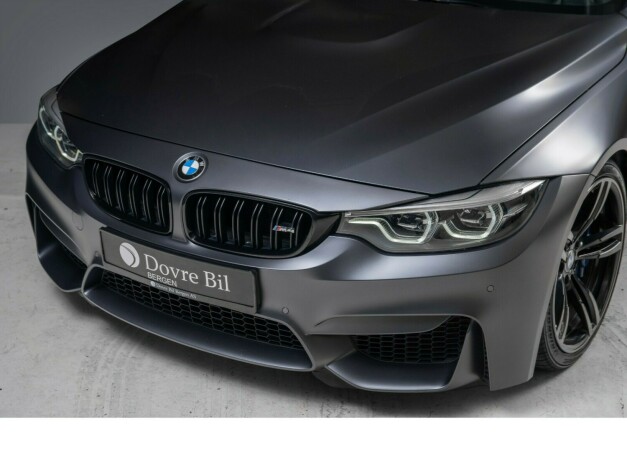 bmw-m4-bensin-2018-big-1