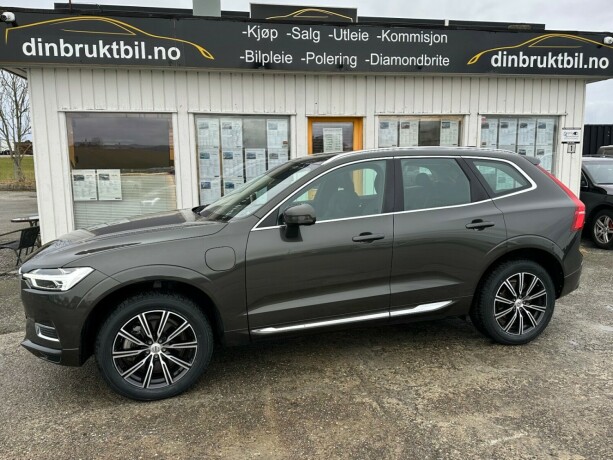 volvo-xc-60-elektrisitetbensin-2018-big-0