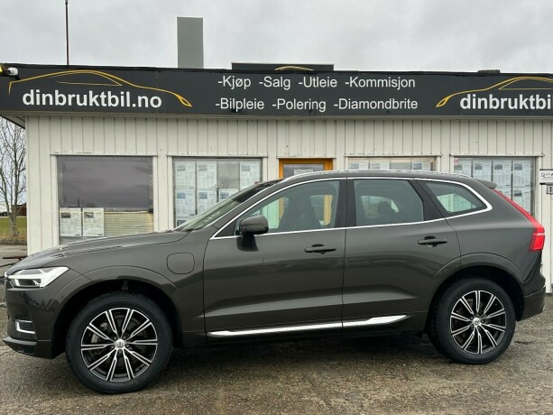 volvo-xc-60-elektrisitetbensin-2018-big-1