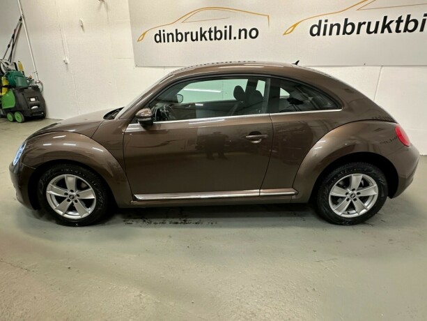 volkswagen-beetle-bensin-2013-big-7