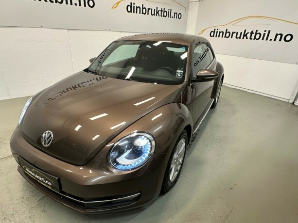 volkswagen-beetle-bensin-2013-big-8
