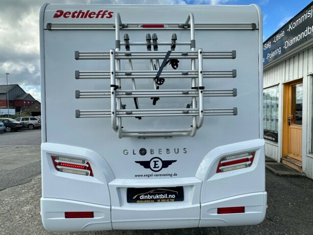 dethleffs-globebus-under-6-meter-senkeseng-fremme-tverrstilt-seng-bak-god-nyttelast-lettkjort-diesel-2013-big-4