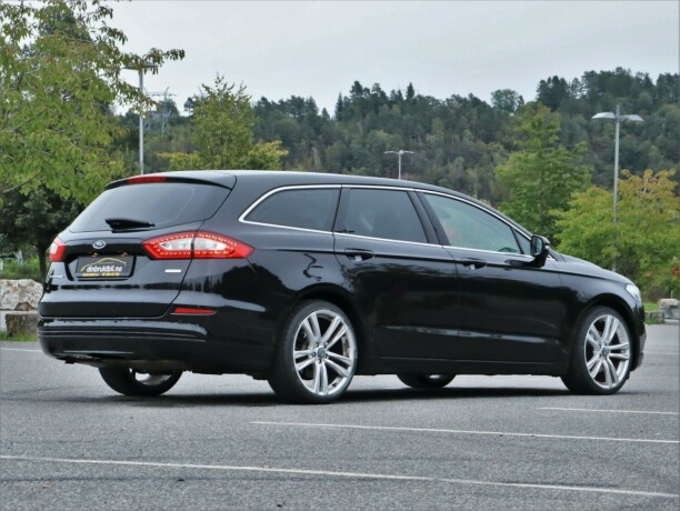 ford-mondeo-bensin-2015-big-4