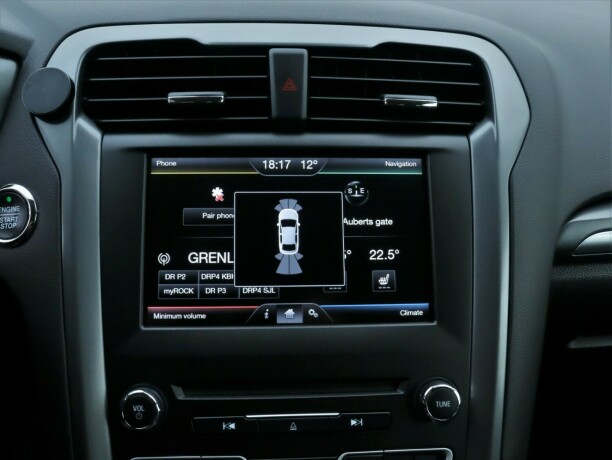 ford-mondeo-bensin-2015-big-19