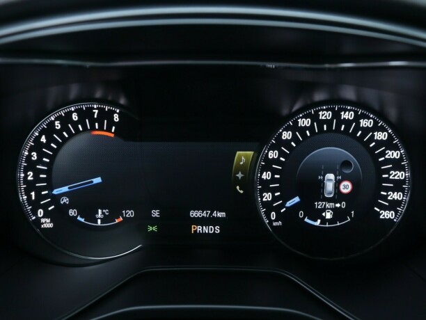 ford-mondeo-bensin-2015-big-24