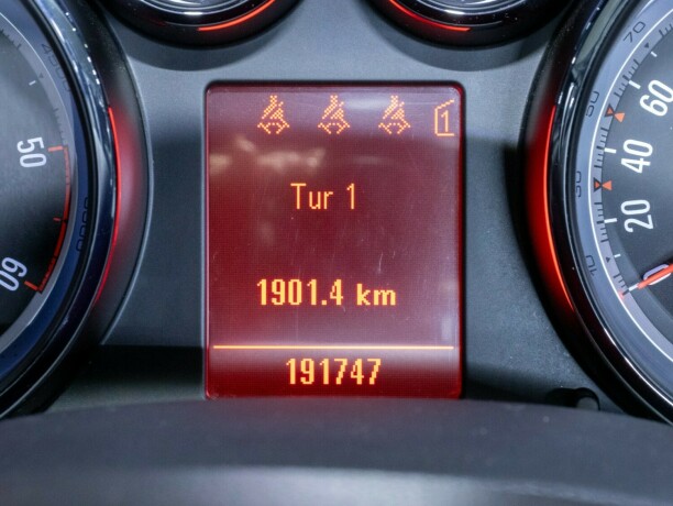 opel-astra-diesel-2010-big-23