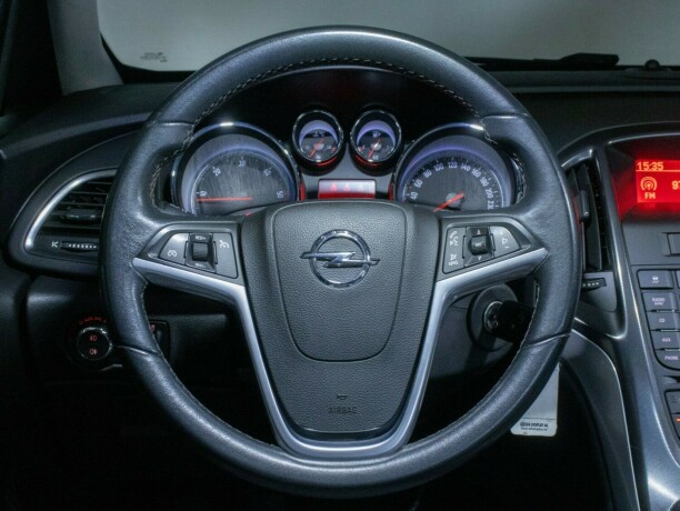 opel-astra-diesel-2010-big-28