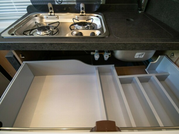 malibu-van-gt-640-le-k-skyview-charming-diesel-2023-big-47