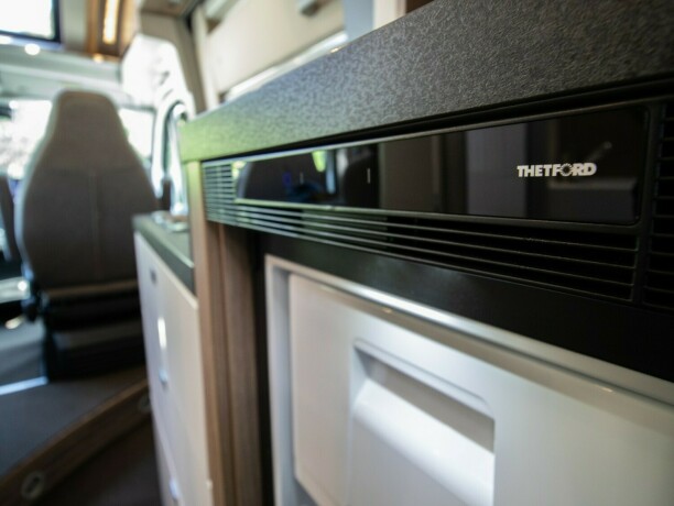 malibu-van-gt-640-le-k-skyview-charming-diesel-2023-big-56