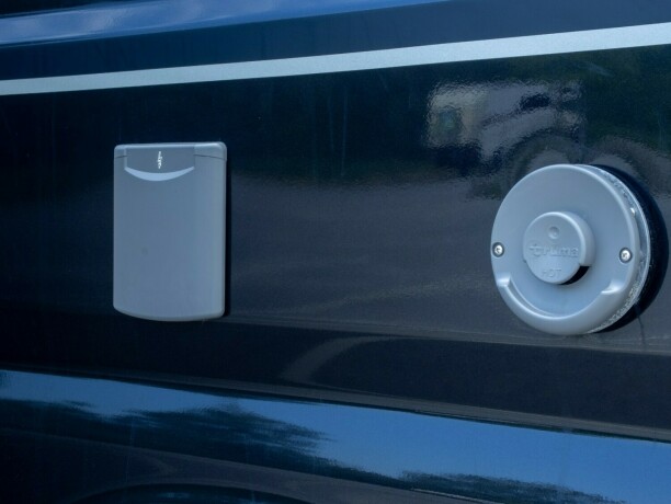 malibu-van-gt-640-le-k-skyview-charming-diesel-2023-big-10