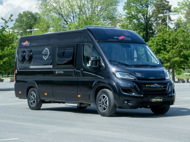 malibu-van-gt-640-le-k-skyview-charming-diesel-2023-big-3