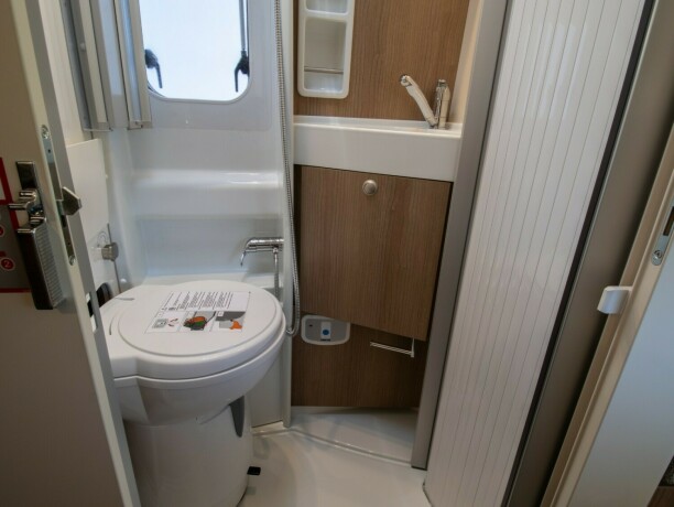 malibu-van-gt-640-le-k-skyview-charming-diesel-2023-big-70