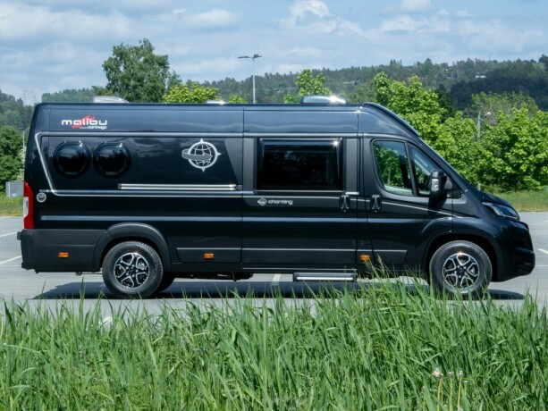 malibu-van-gt-640-le-k-skyview-charming-diesel-2023-big-4