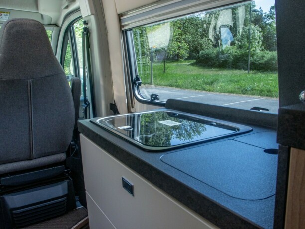 malibu-van-gt-640-le-k-skyview-charming-diesel-2023-big-43
