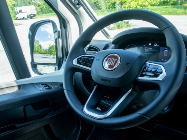 malibu-van-gt-640-le-k-skyview-charming-diesel-2023-big-20