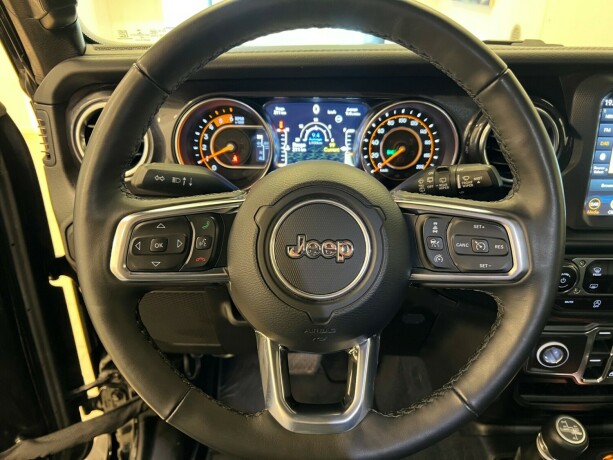 jeep-wrangler-diesel-2021-big-13